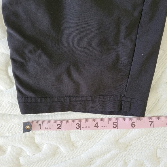 Athleta Women's Joggers Black Front Zip Pockets Lightweight Pull On Size 14 - Picture 13 of 13